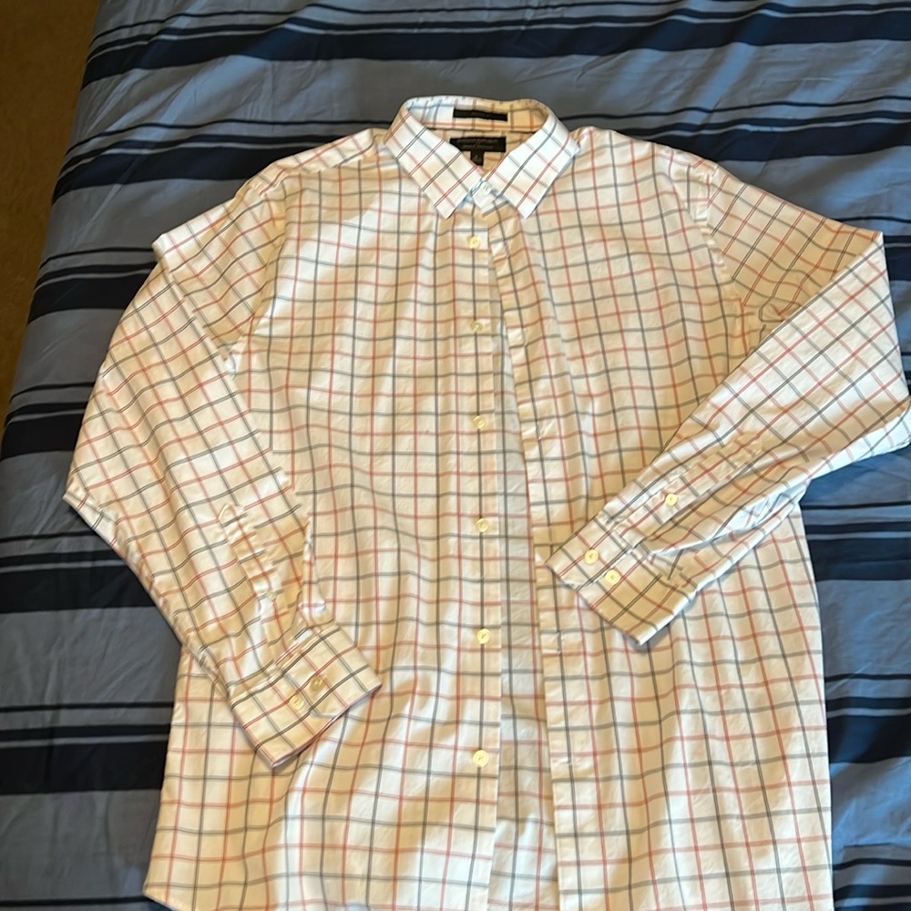 Selling banana republic athletic fit size large wrinkle resistant dress shirt